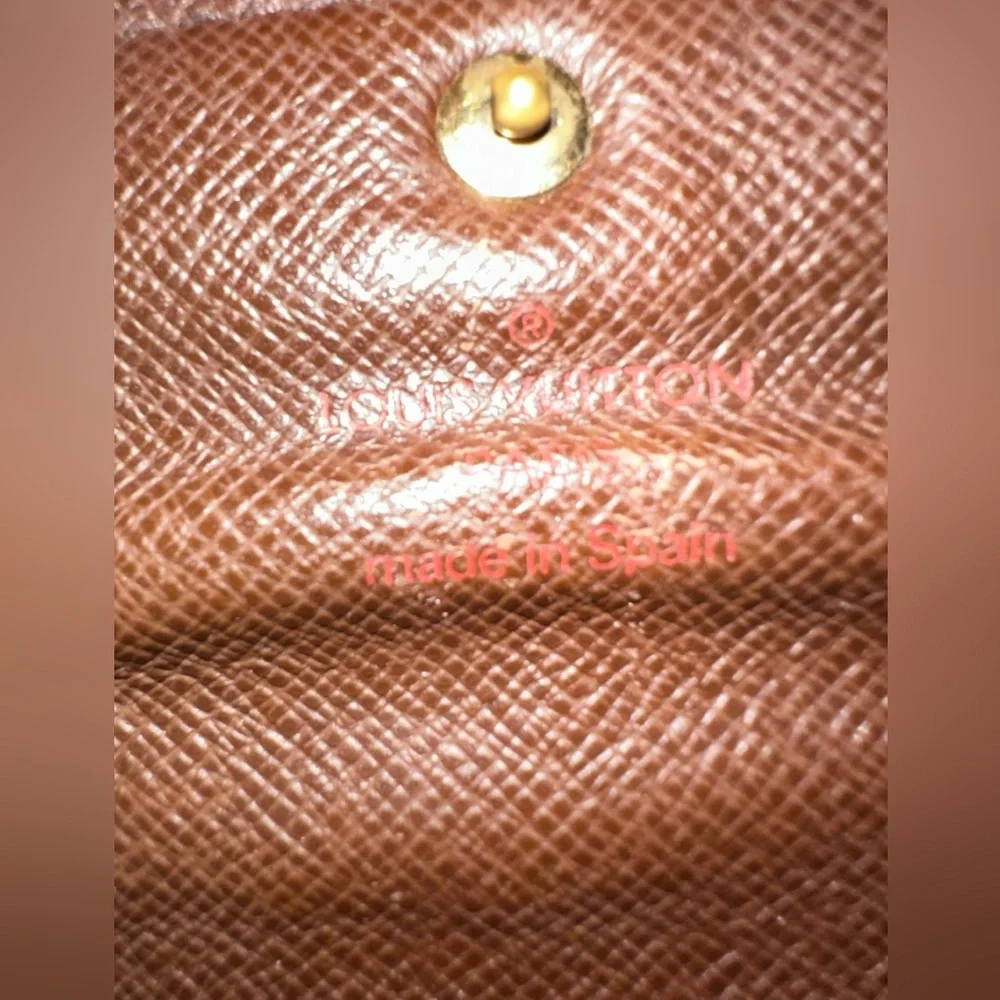 AUTH Louis Vuitton Damier Porte Feuille Sarah Long Bifold Wallet Flaws $735 Ret - Picture 10 of 16